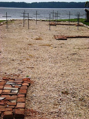 Mass grave at historic Jamestowne discovered by archaeologists, by Sarah Stierch - originally posted to Flickr as Graveyard at Jamestowne Historic National Park, CC BY-SA 2.0