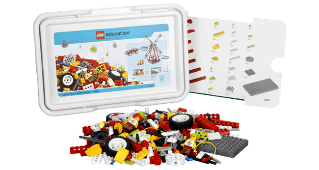 Overview of the package and contents of LEGO WeDo set # 9585.