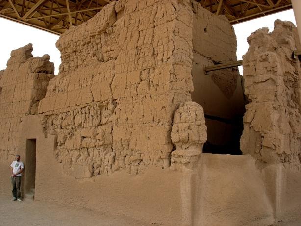 Hohokam House: Photo of the Great House at the Casa Grande Ruins National Monument.